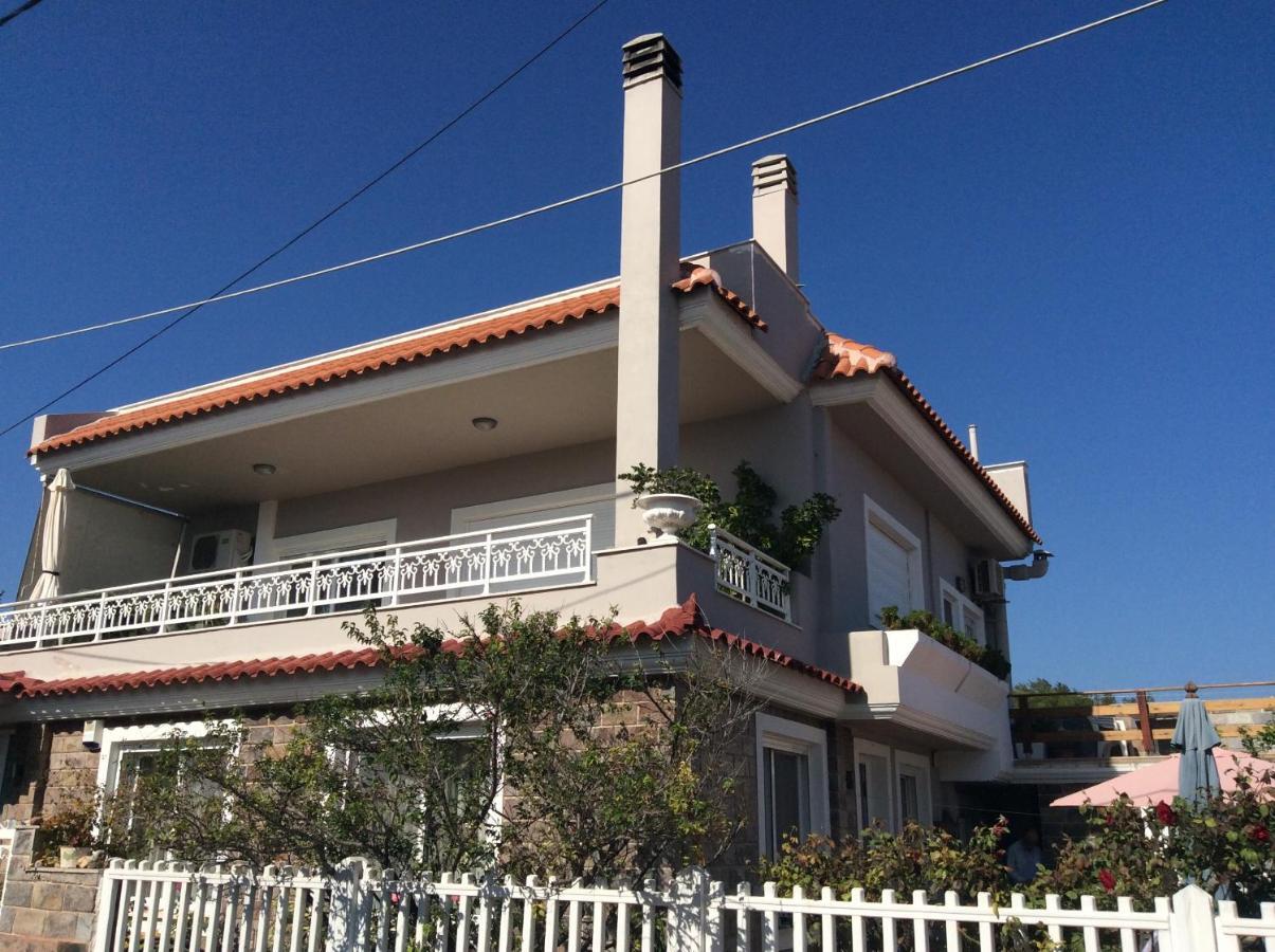 Yoga Euphoria Seaside Apartment 阿特米达 外观 照片